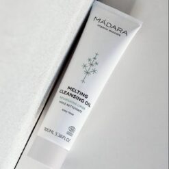 Alternative view of Mádara Melting Cleansing Oil