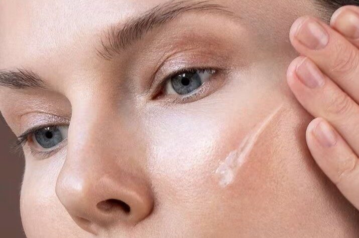 De beste beautyrituelen voor een stralende huid in de herfst