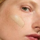 Madara Skinonym halfmatte peptide foundation Ivoor-3